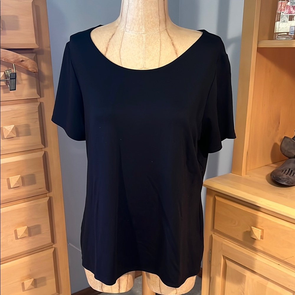 East 5th Essentials Fitted Black Short Sleeve T-Shirt size large
